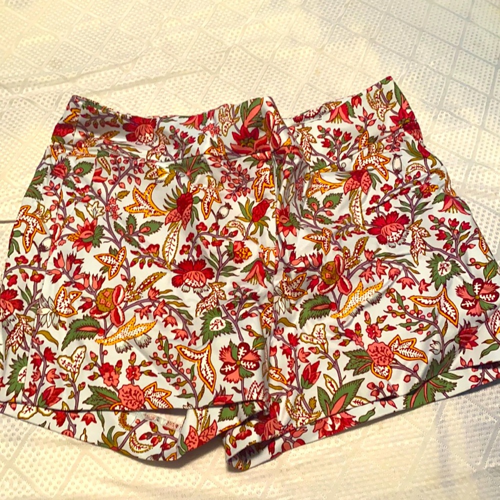 Loft size 4 floral shorts